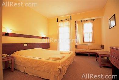 Pine Valley Hotel 5